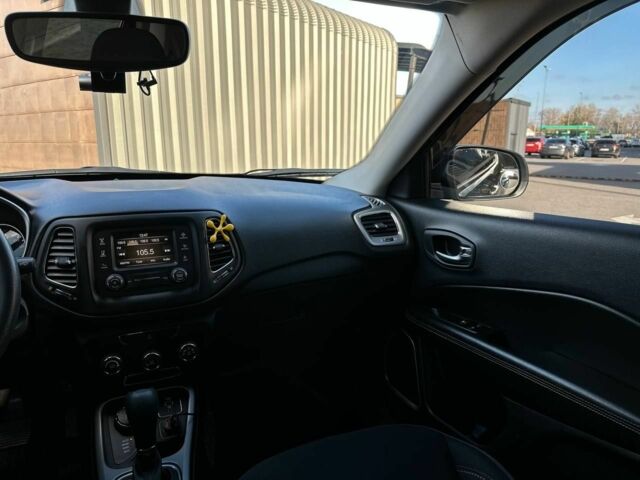 Черный Джип Компас, объемом двигателя 2.4 л и пробегом 128 тыс. км за 12850 $, фото 17 на Automoto.ua