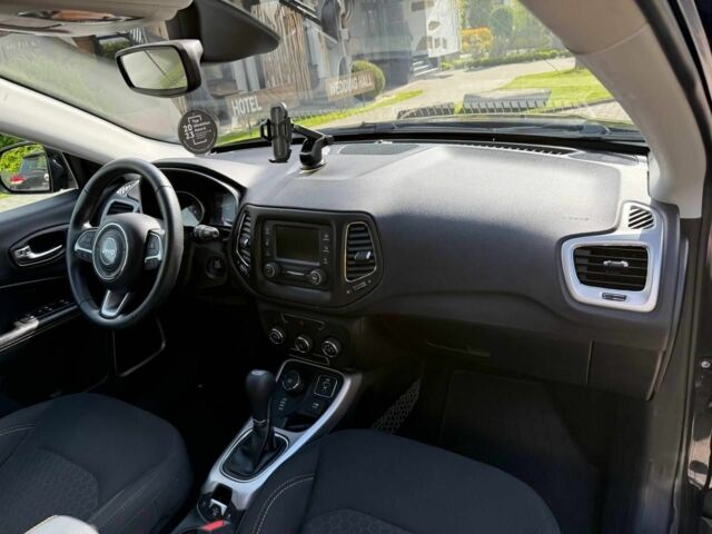 Черный Джип Компас, объемом двигателя 2.4 л и пробегом 146 тыс. км за 13500 $, фото 5 на Automoto.ua