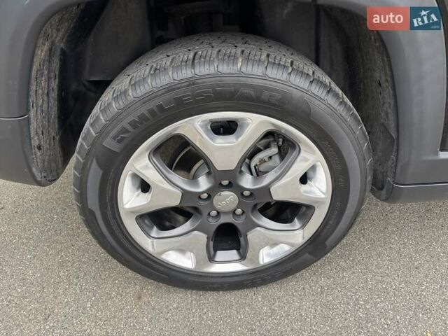 Черный Джип Компас, объемом двигателя 2.36 л и пробегом 110 тыс. км за 15000 $, фото 13 на Automoto.ua