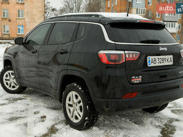 Чорний Джип Compass, об'ємом двигуна 2.4 л та пробігом 33 тис. км за 15590 $, фото 4 на Automoto.ua