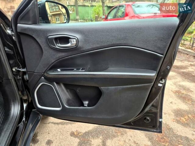 Черный Джип Компас, объемом двигателя 2.36 л и пробегом 117 тыс. км за 15800 $, фото 43 на Automoto.ua