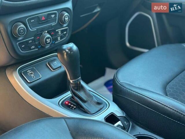 Черный Джип Компас, объемом двигателя 2.4 л и пробегом 124 тыс. км за 10500 $, фото 15 на Automoto.ua