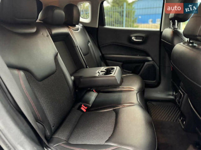 Чорний Джип Compass, об'ємом двигуна 2.4 л та пробігом 122 тис. км за 16377 $, фото 26 на Automoto.ua