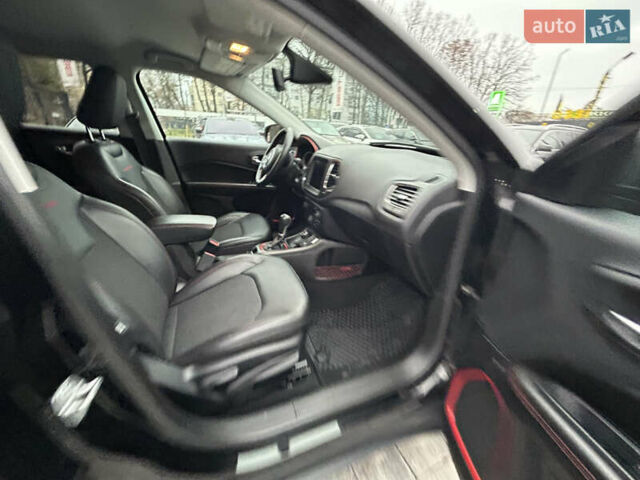 Черный Джип Компас, объемом двигателя 2.36 л и пробегом 165 тыс. км за 19000 $, фото 39 на Automoto.ua