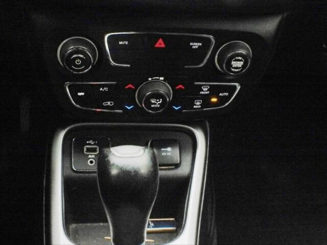 Черный Джип Компас, объемом двигателя 0 л и пробегом 78 тыс. км за 8400 $, фото 10 на Automoto.ua