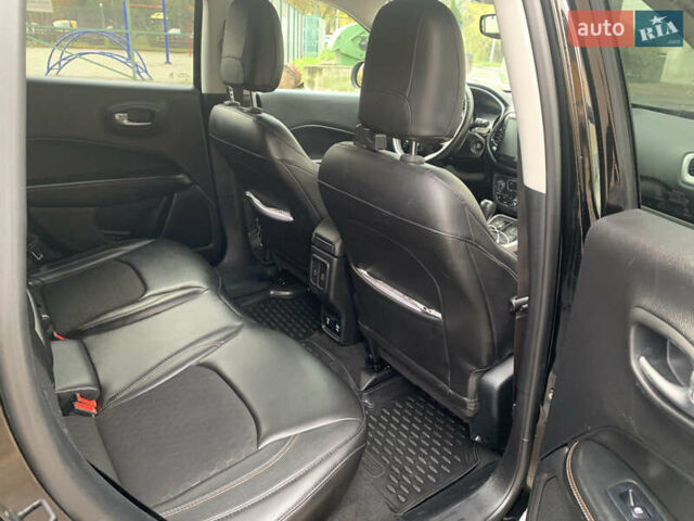 Джип Компас 2018 в Львове на Automoto.ua Черный Джип Компас, объемом двигателя 2.36 л и пробегом 136 тыс. км за 14400 $, фото 31 на Automoto.ua