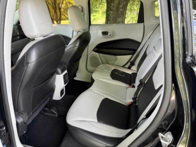 Черный Джип Компас, объемом двигателя 2.4 л и пробегом 45 тыс. км за 8000 $, фото 11 на Automoto.ua