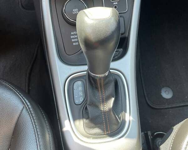 Чорний Джип Compass, об'ємом двигуна 2.36 л та пробігом 92 тис. км за 13400 $, фото 19 на Automoto.ua