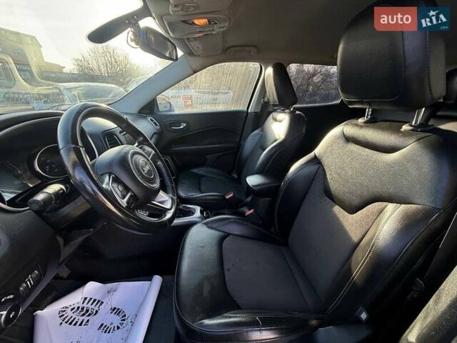 Черный Джип Компас, объемом двигателя 2.4 л и пробегом 210 тыс. км за 10900 $, фото 14 на Automoto.ua