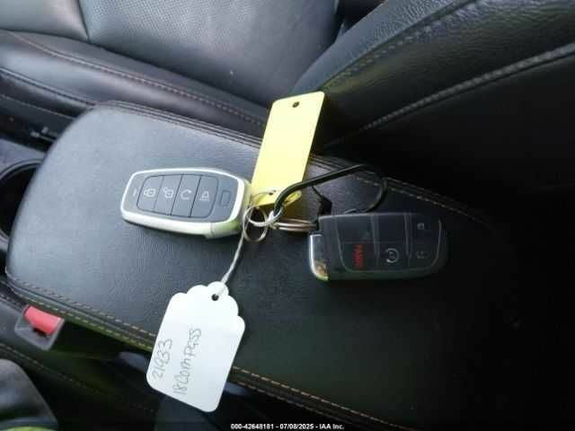 Чорний Джип Compass, об'ємом двигуна 2.4 л та пробігом 116 тис. км за 2000 $, фото 13 на Automoto.ua