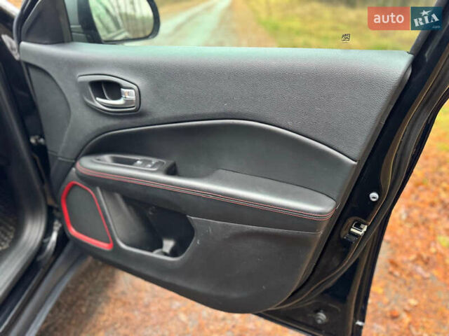 Чорний Джип Compass, об'ємом двигуна 2.4 л та пробігом 122 тис. км за 16377 $, фото 21 на Automoto.ua