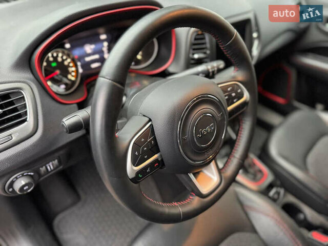 Чорний Джип Compass, об'ємом двигуна 2.4 л та пробігом 122 тис. км за 16377 $, фото 10 на Automoto.ua