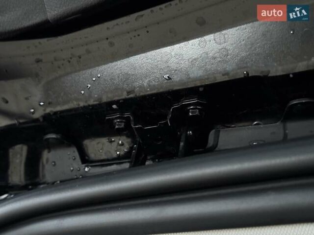 Черный Джип Компас, объемом двигателя 2.36 л и пробегом 92 тыс. км за 13490 $, фото 86 на Automoto.ua