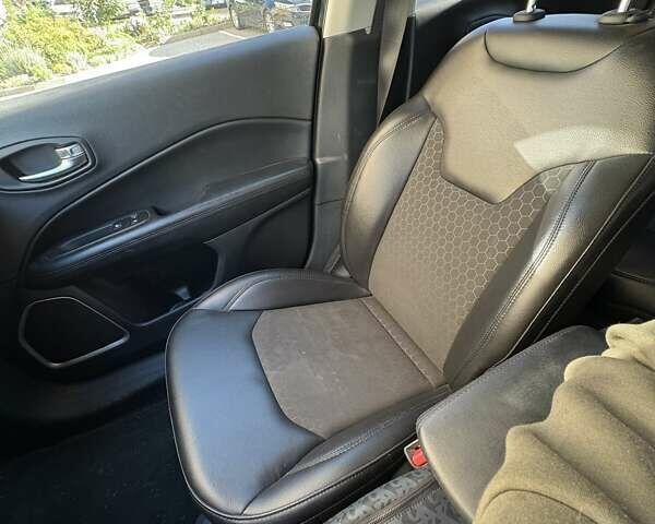 Черный Джип Компас, объемом двигателя 2.4 л и пробегом 136 тыс. км за 12700 $, фото 16 на Automoto.ua