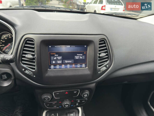 Джип Компас 2018 в Ивано-Франковске на Automoto.ua Черный Джип Компас, объемом двигателя 2.4 л и пробегом 100 тыс. км за 13499 $, фото 26 на Automoto.ua