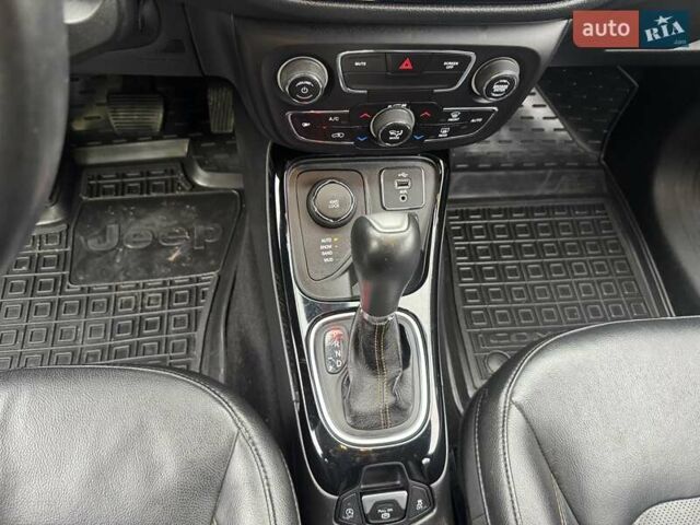 Черный Джип Компас, объемом двигателя 2.36 л и пробегом 110 тыс. км за 15000 $, фото 21 на Automoto.ua