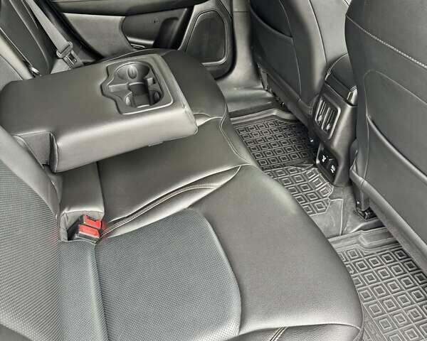 Черный Джип Компас, объемом двигателя 2.36 л и пробегом 67 тыс. км за 13900 $, фото 12 на Automoto.ua