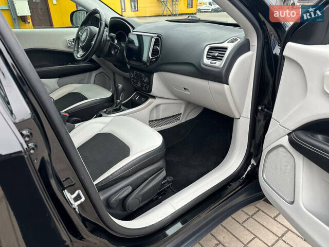 Черный Джип Компас, объемом двигателя 2.36 л и пробегом 157 тыс. км за 15300 $, фото 25 на Automoto.ua