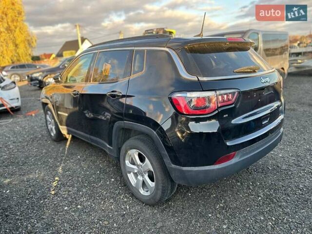 Черный Джип Компас, объемом двигателя 2.4 л и пробегом 124 тыс. км за 10500 $, фото 4 на Automoto.ua