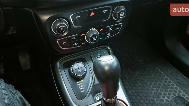 Черный Джип Компас, объемом двигателя 2.36 л и пробегом 41 тыс. км за 19000 $, фото 26 на Automoto.ua