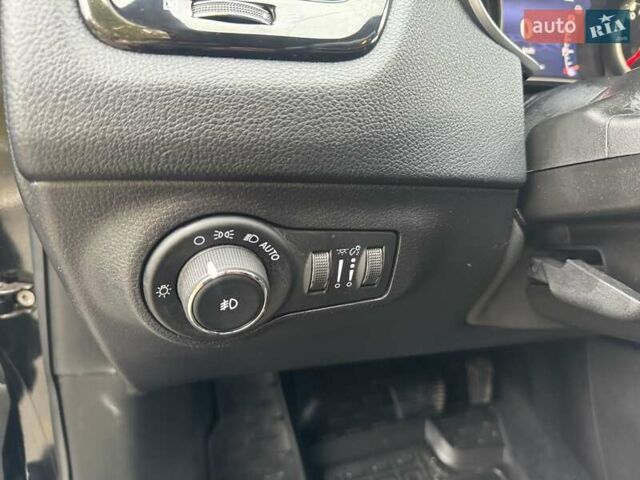 Черный Джип Компас, объемом двигателя 2.36 л и пробегом 110 тыс. км за 15000 $, фото 25 на Automoto.ua