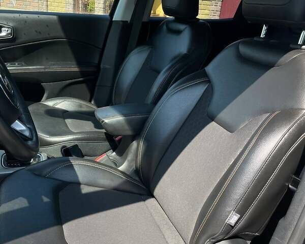 Чорний Джип Compass, об'ємом двигуна 2.36 л та пробігом 92 тис. км за 13400 $, фото 14 на Automoto.ua