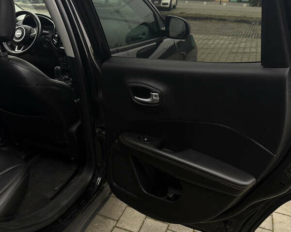 Черный Джип Компас, объемом двигателя 2.4 л и пробегом 58 тыс. км за 16300 $, фото 19 на Automoto.ua