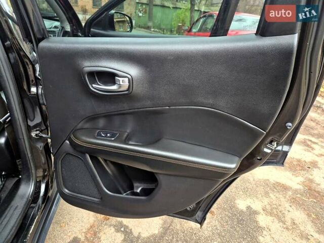 Черный Джип Компас, объемом двигателя 2.36 л и пробегом 117 тыс. км за 15800 $, фото 40 на Automoto.ua