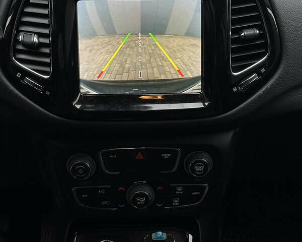 Черный Джип Компас, объемом двигателя 2.4 л и пробегом 58 тыс. км за 16300 $, фото 25 на Automoto.ua