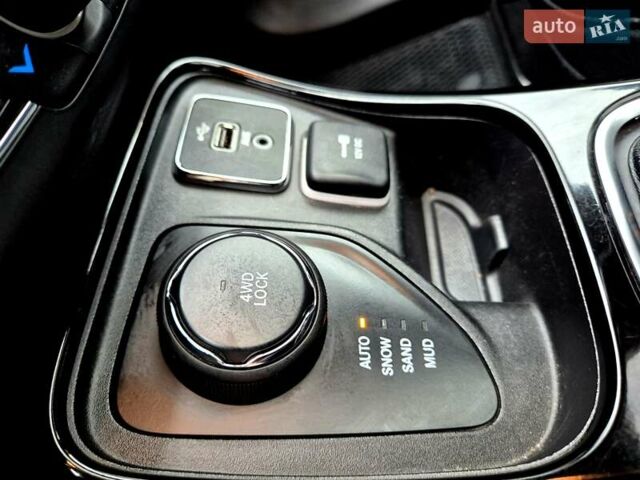 Черный Джип Компас, объемом двигателя 2.36 л и пробегом 117 тыс. км за 15800 $, фото 24 на Automoto.ua