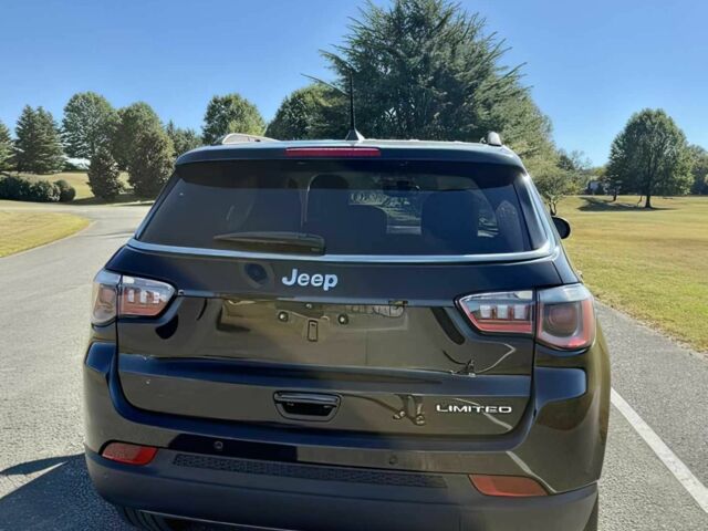 Черный Джип Компас, объемом двигателя 2.4 л и пробегом 32 тыс. км за 8000 $, фото 5 на Automoto.ua