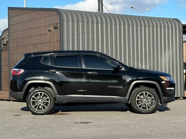 Черный Джип Компас, объемом двигателя 2.4 л и пробегом 128 тыс. км за 12850 $, фото 9 на Automoto.ua