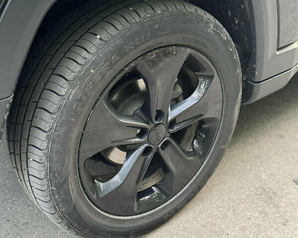 Черный Джип Компас, объемом двигателя 2.36 л и пробегом 93 тыс. км за 15500 $, фото 6 на Automoto.ua