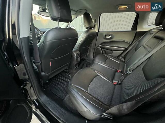 Черный Джип Компас, объемом двигателя 2.36 л и пробегом 122 тыс. км за 15000 $, фото 26 на Automoto.ua