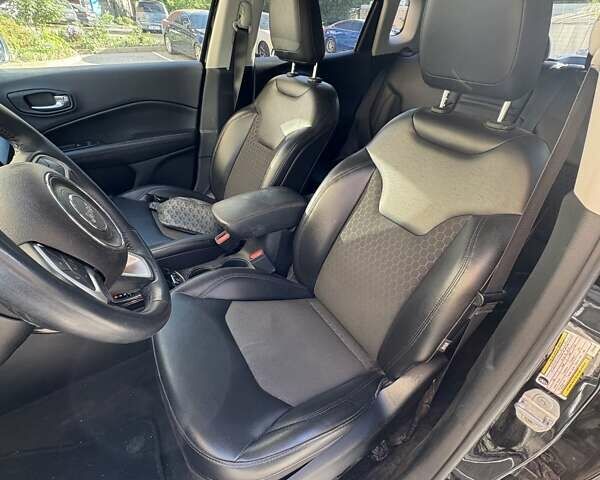 Черный Джип Компас, объемом двигателя 2.4 л и пробегом 136 тыс. км за 12700 $, фото 13 на Automoto.ua