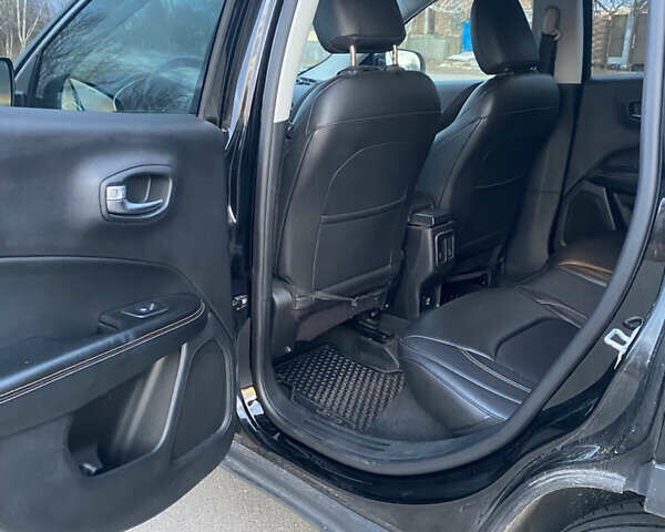 Черный Джип Компас, объемом двигателя 2.4 л и пробегом 100 тыс. км за 14300 $, фото 5 на Automoto.ua