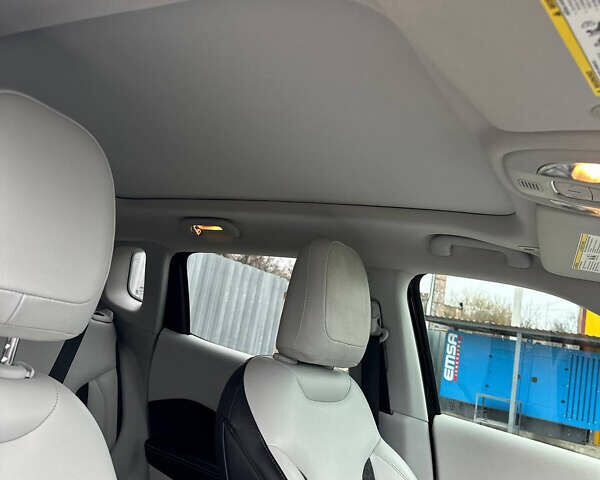 Черный Джип Компас, объемом двигателя 2.36 л и пробегом 157 тыс. км за 15300 $, фото 39 на Automoto.ua