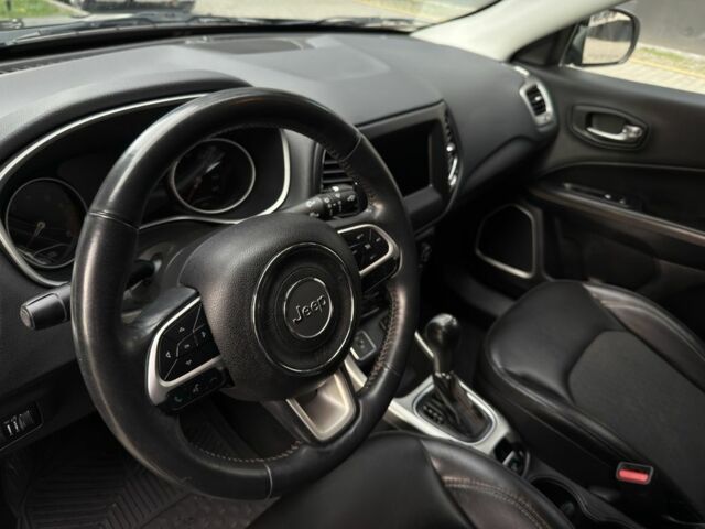 Джип Компас 2018 в Ивано-Франковске на Automoto.ua Черный Джип Компас, объемом двигателя 2.4 л и пробегом 100 тыс. км за 13499 $, фото 14 на Automoto.ua