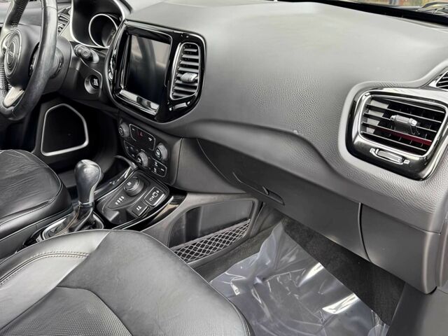 Чорний Джип Compass, об'ємом двигуна 2.4 л та пробігом 49 тис. км за 10300 $, фото 7 на Automoto.ua