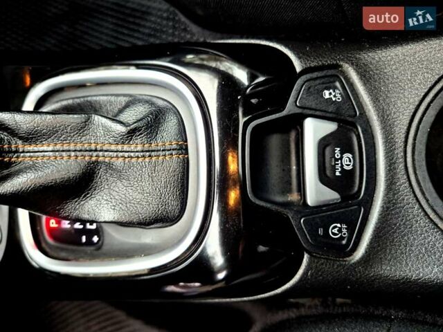 Черный Джип Компас, объемом двигателя 2.36 л и пробегом 117 тыс. км за 15800 $, фото 25 на Automoto.ua