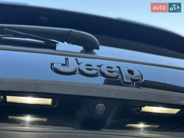 Джип Compass 2019 у Луцьку на Automoto.ua Чорний Джип Compass, об'ємом двигуна 2 л та пробігом 231 тис. км за 18999 $, фото 11 на Automoto.ua
