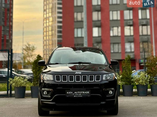 Черный Джип Компас, объемом двигателя 2.36 л и пробегом 55 тыс. км за 16900 $, фото 3 на Automoto.ua