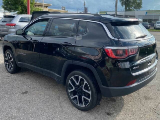 Черный Джип Компас, объемом двигателя 2.4 л и пробегом 48 тыс. км за 9000 $, фото 6 на Automoto.ua