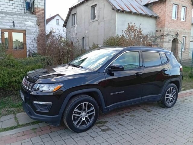 Черный Джип Компас, объемом двигателя 2.4 л и пробегом 53 тыс. км за 15500 $, фото 1 на Automoto.ua