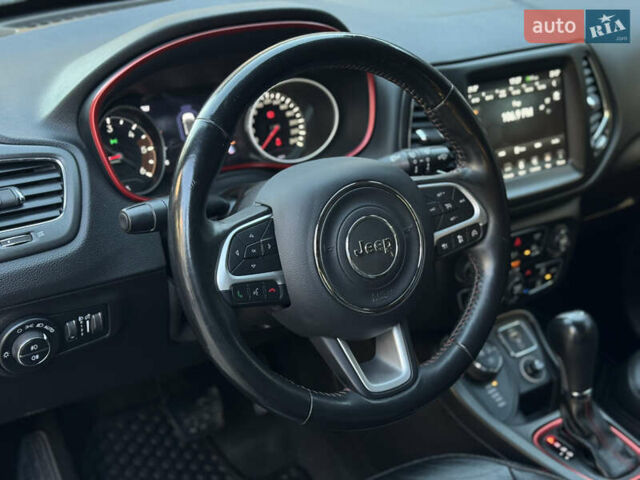 Джип Compass 2019 у Луцьку на Automoto.ua Чорний Джип Compass, об'ємом двигуна 2 л та пробігом 231 тис. км за 18999 $, фото 44 на Automoto.ua