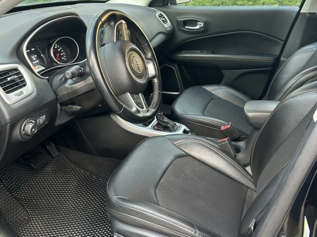 Джип Компас 2019 в Днепре (Днепропетровске) на Automoto.ua Черный Джип Компас, объемом двигателя 2.4 л и пробегом 66 тыс. км за 16200 $, фото 8 на Automoto.ua