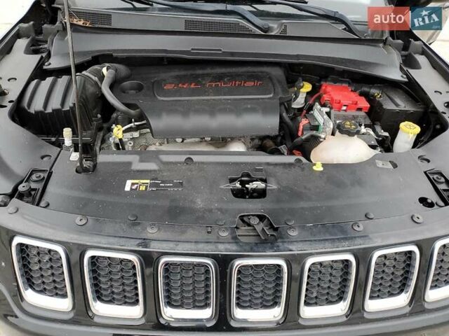 Джип Компас 2019 в Киеве на Automoto.ua Черный Джип Компас, объемом двигателя 2.36 л и пробегом 77 тыс. км за 10546 $, фото 11 на Automoto.ua