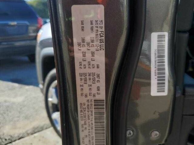 Черный Джип Компас, объемом двигателя 2.4 л и пробегом 105 тыс. км за 2500 $, фото 11 на Automoto.ua