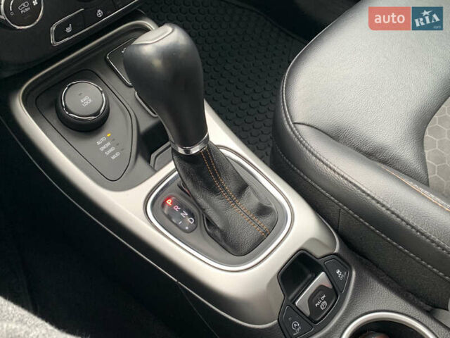 Чорний Джип Compass, об'ємом двигуна 2.4 л та пробігом 47 тис. км за 16500 $, фото 21 на Automoto.ua