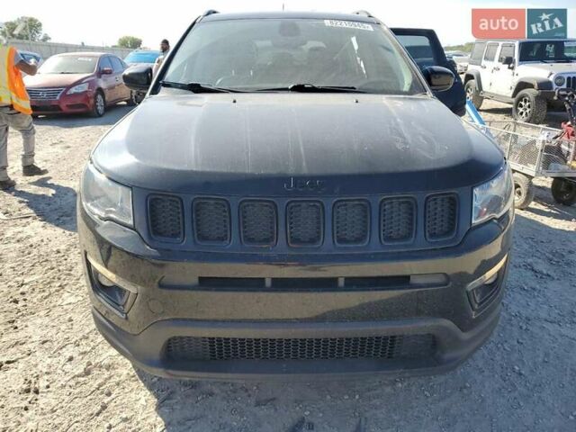 Черный Джип Компас, объемом двигателя 2.4 л и пробегом 101 тыс. км за 3100 $, фото 4 на Automoto.ua